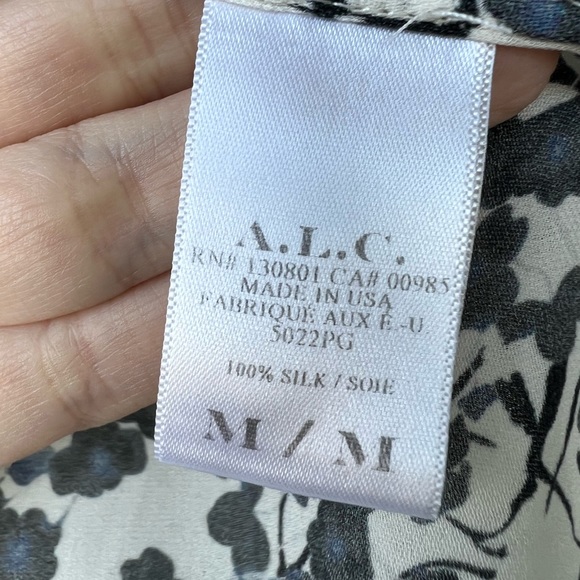 A.L.C. Silk black and white floral blouse size M - Picture 5 of 6